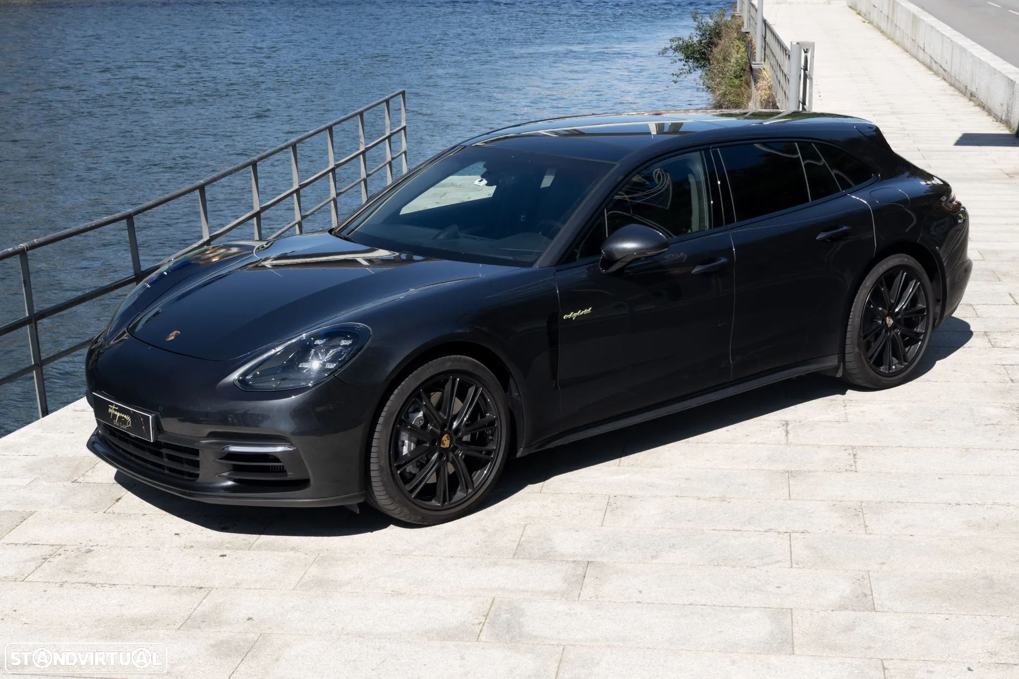 Porsche Panamera Sport Turismo Turbo S E-Hybrid - 1