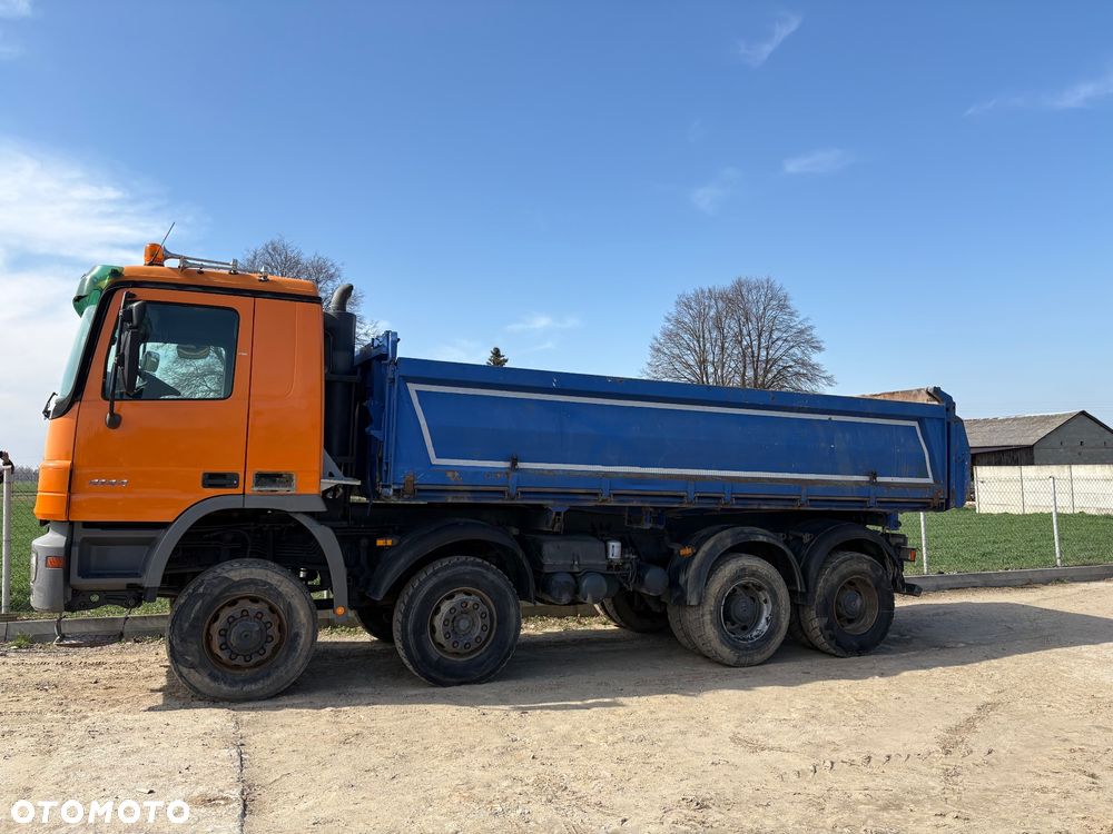 Mercedes-Benz Actros - 2