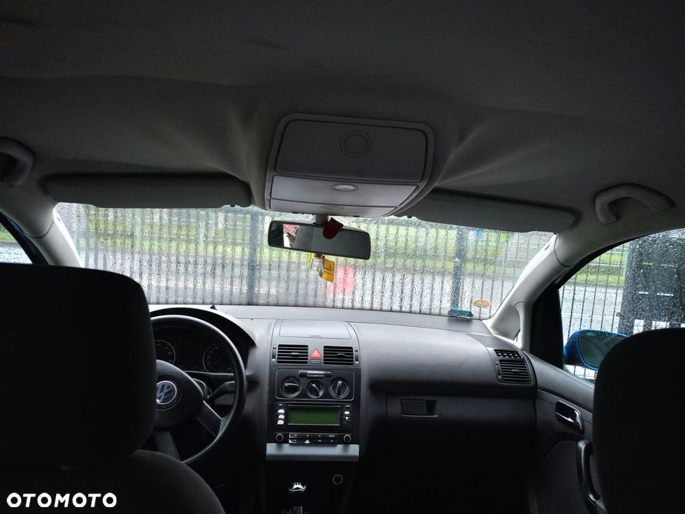 Volkswagen Touran 2003 photo 3
