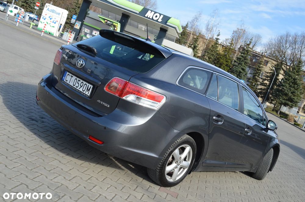 Toyota Avensis 2.0 D-4D Sol - 28