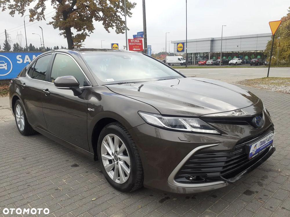 Toyota Camry - 7