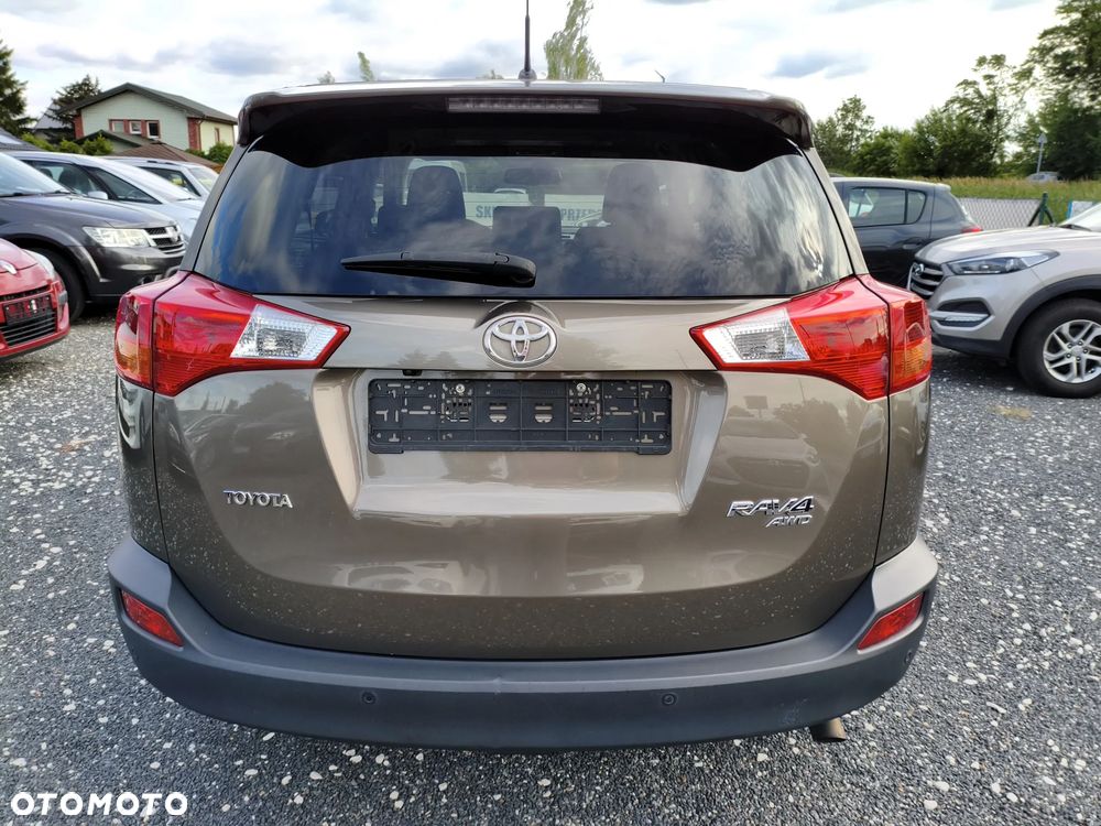 Toyota RAV4 - 10