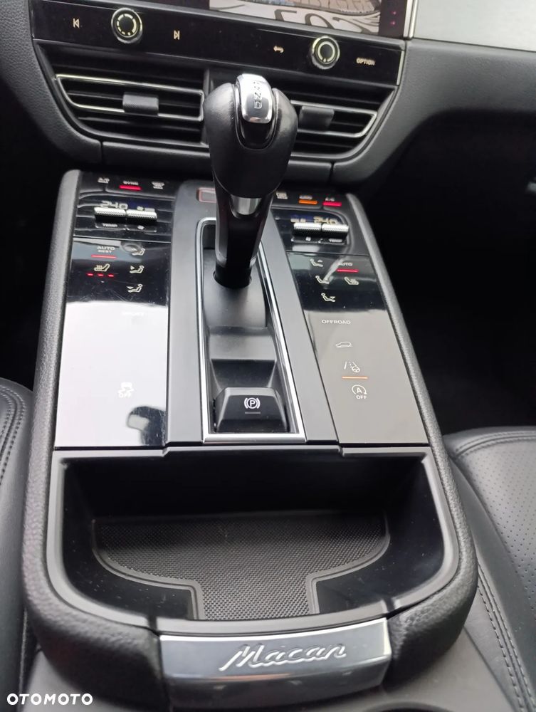 Porsche Macan Standard - 19