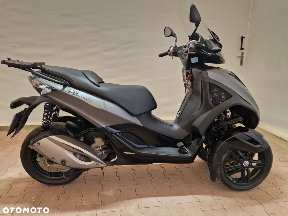 Piaggio MP-3 - 4
