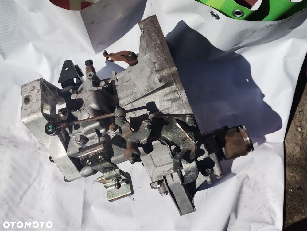 SKRZYNIA BIEGÓW 55204040 FIAT PANDA II 1.3MJTD - 7