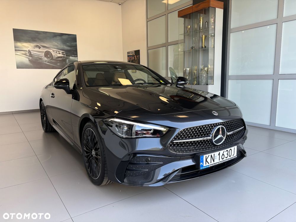 Mercedes-Benz CLE 300 mHEV 4-Matic AMG Line - 2