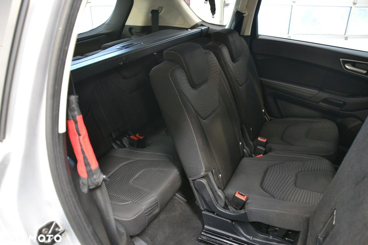 Ford S-Max - 29