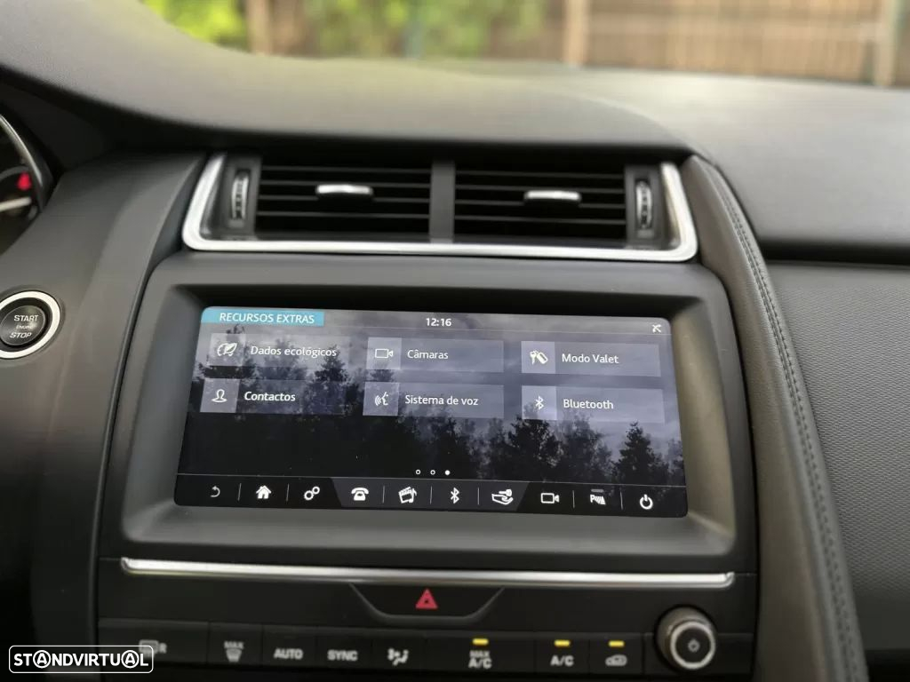 Jaguar E-Pace 2.0 i4D - 32