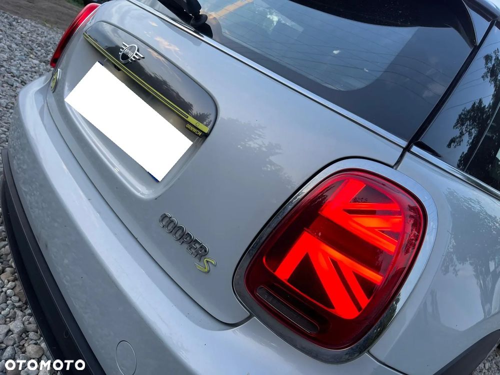 MINI Cooper SE Electric Trim - 34
