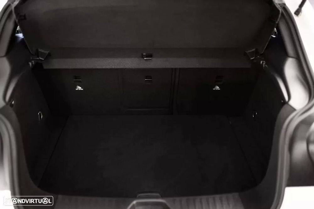 Mercedes-Benz A 200 CDI 7G-DCT AMG Line - 28