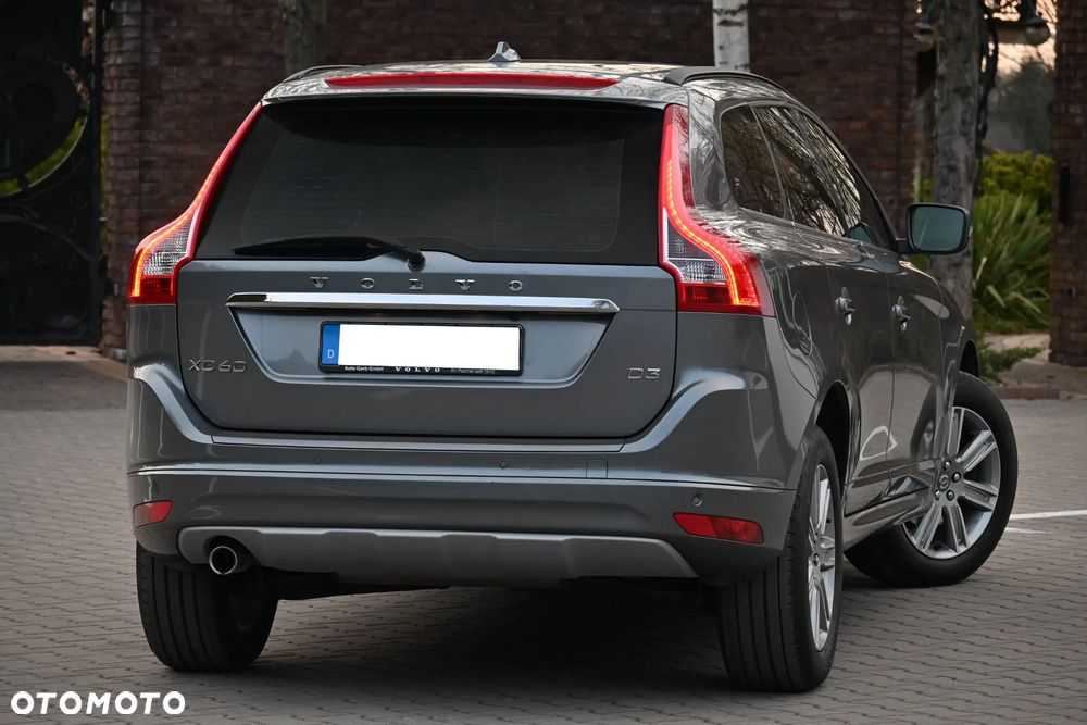 Volvo XC 60 D3 Geartronic Momentum - 18