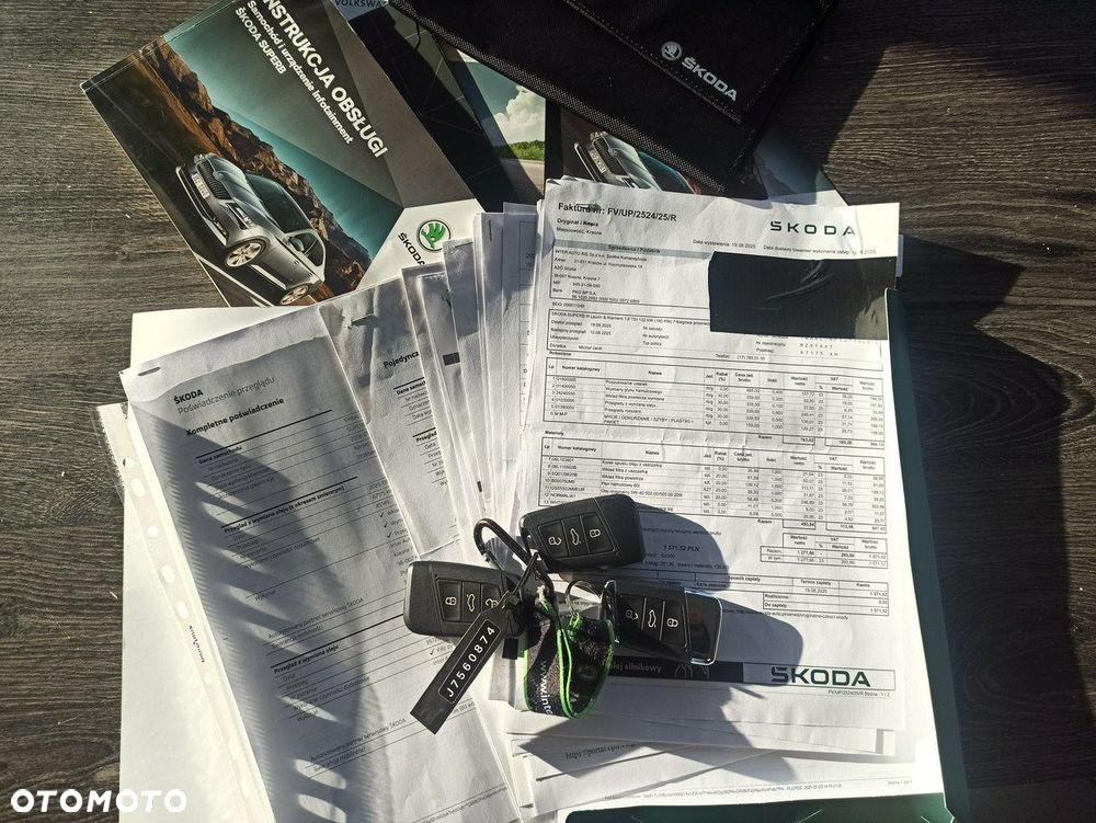 Skoda Superb 1.8 TSI L&K DSG - 38