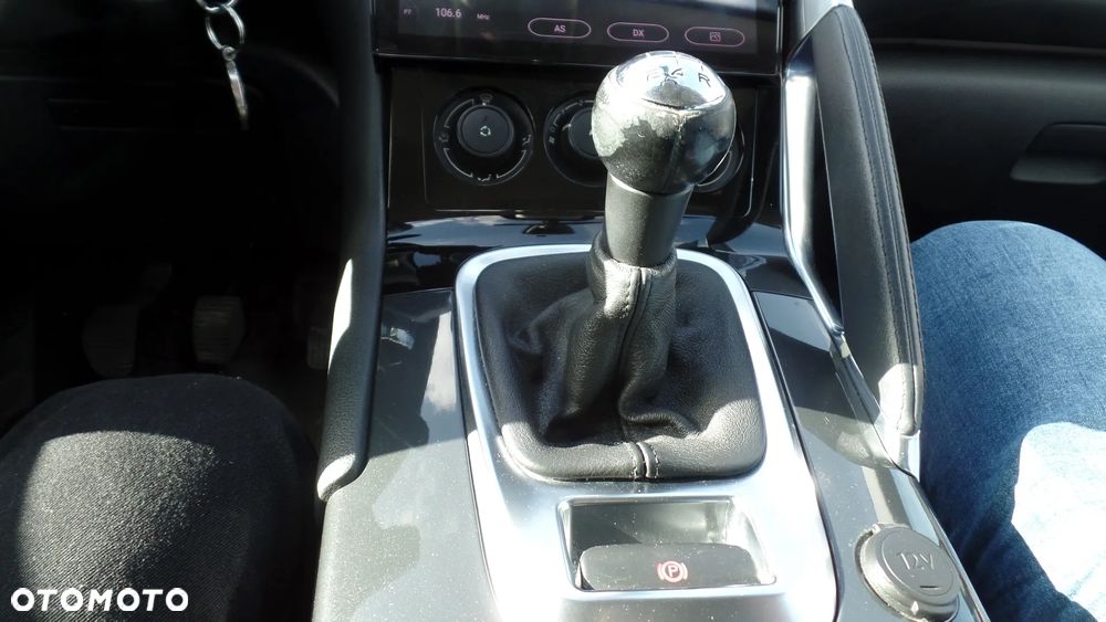 Peugeot 3008 120 VTi Active - 10