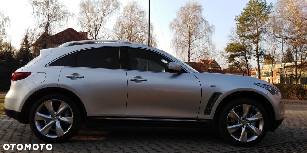 Infiniti QX70 3.0d S Premium - 4