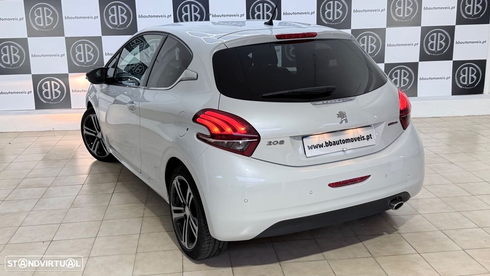 Peugeot 208 1.2 PureTech GT Line - 2
