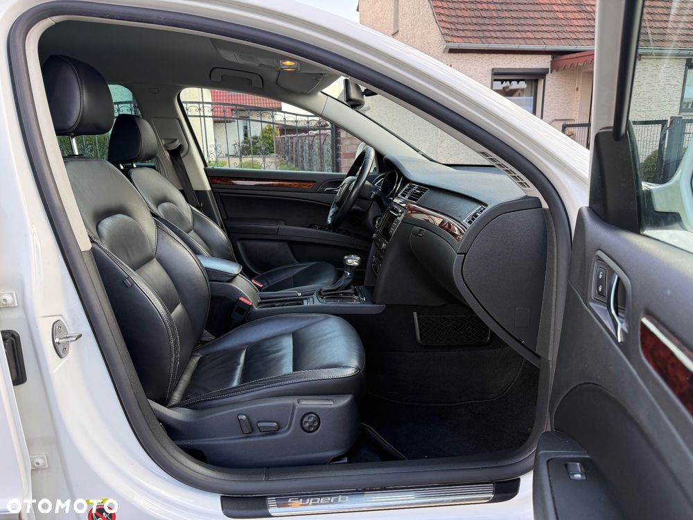 Skoda Superb 2.0 TSI DSG Exclusive - 21