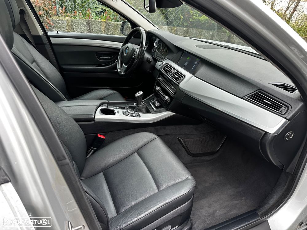 BMW 520 d Pack M - 25