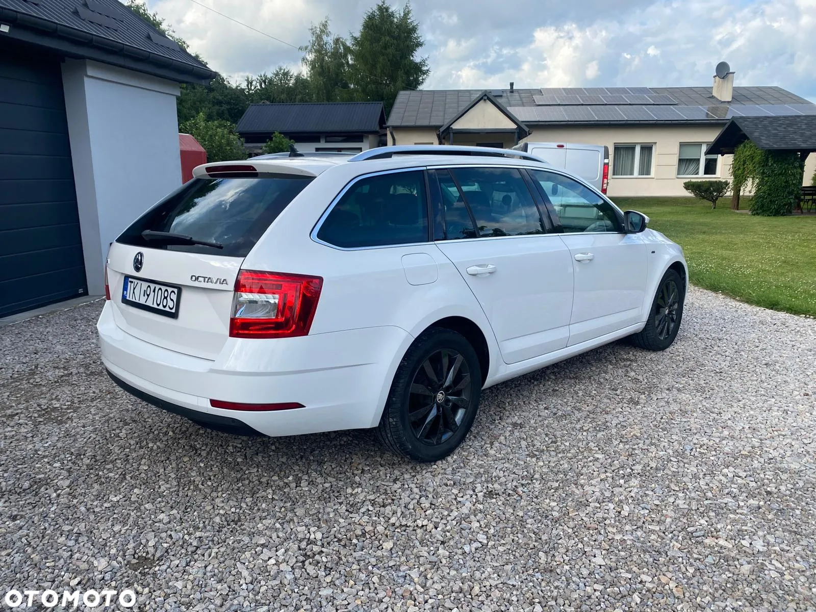 Skoda Octavia 2.0 TDI Clever DSG - 4