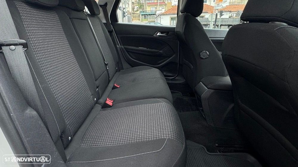 Peugeot 308 1.5 BlueHDi Allure EAT8 - 18