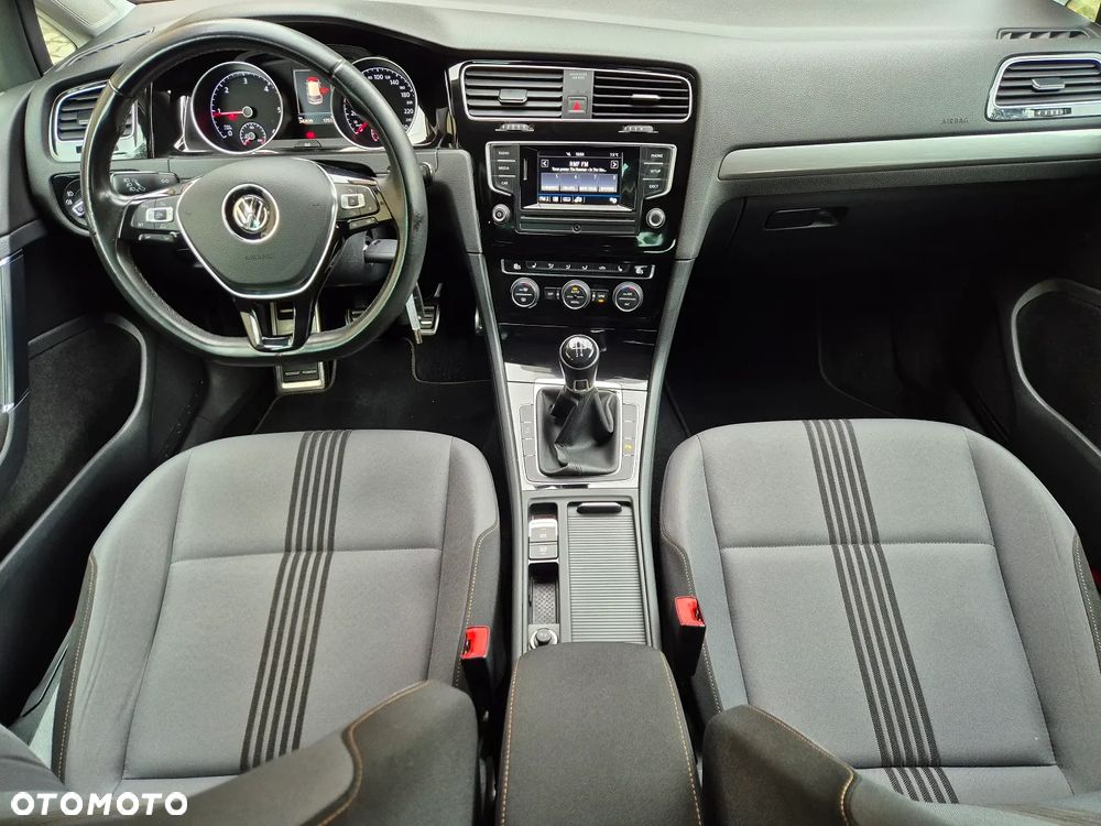 Volkswagen Golf 1.6 TDI BlueMotion Technology Allstar - 27