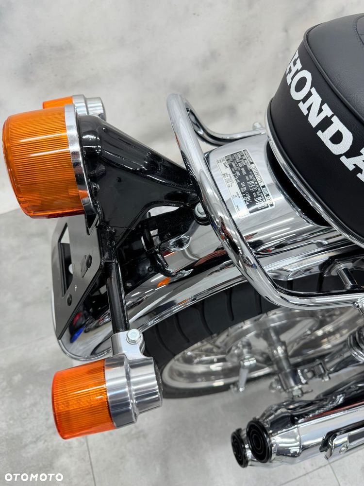 Honda CB - 10