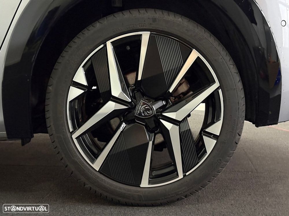 Peugeot 208 1.2 Hybrid GT e-DCS6 - 27