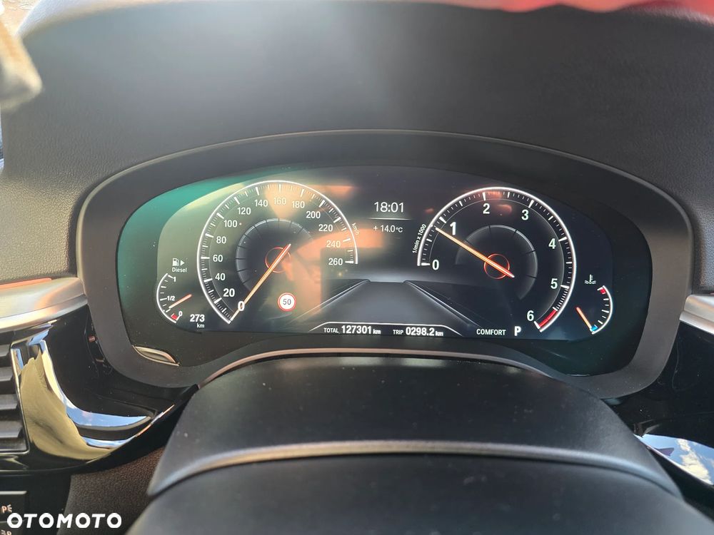 BMW Seria 5 520d Sport Line sport - 7