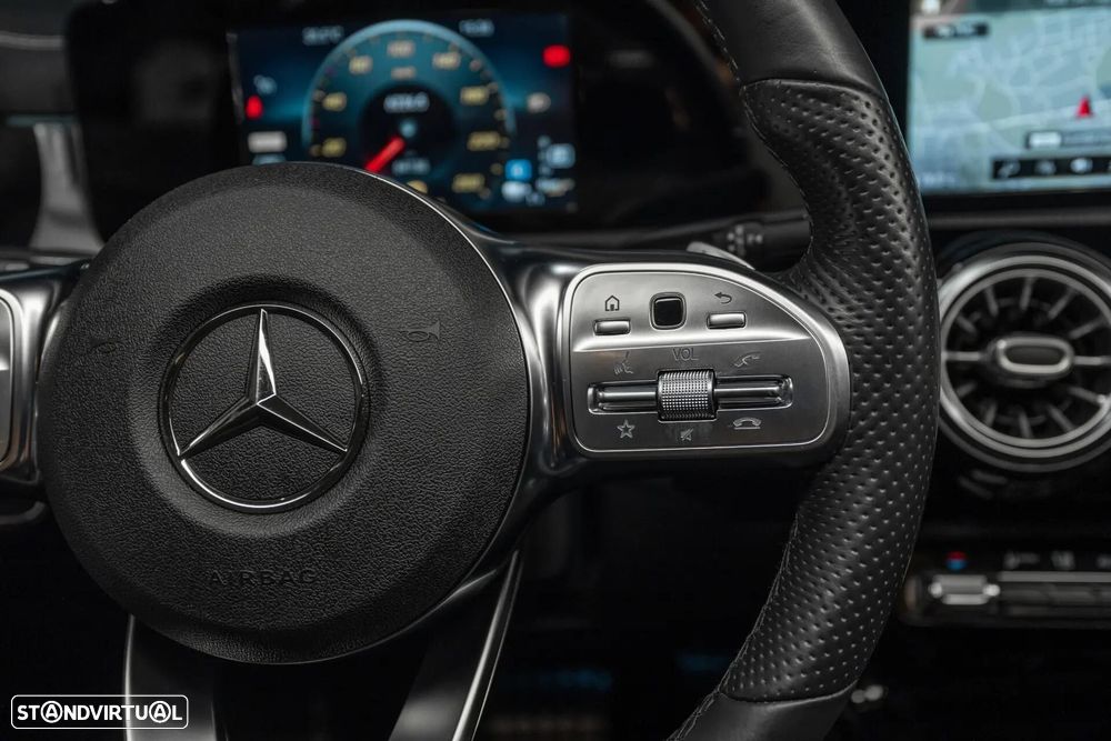 Mercedes-Benz CLA 250 e Shooting Brake AMG Line - 12