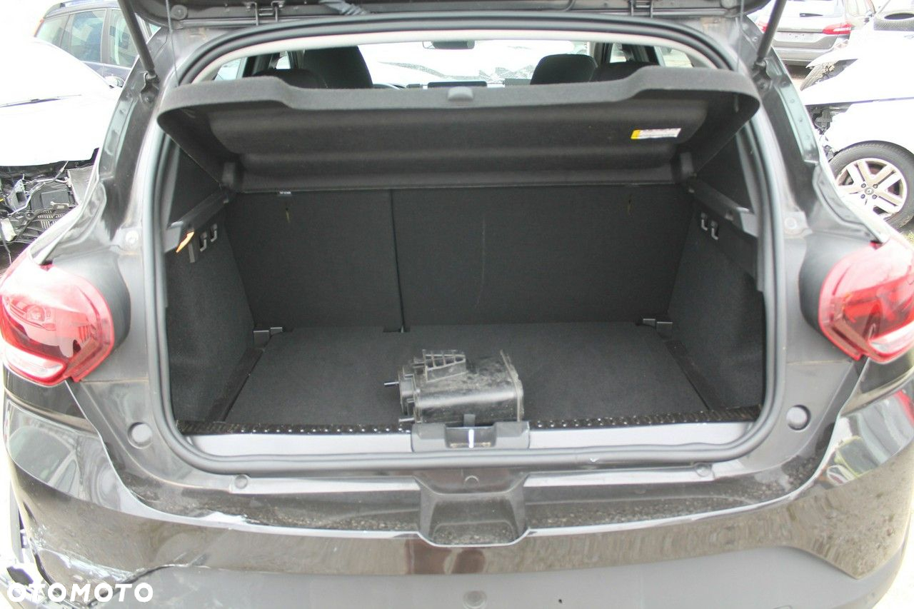 Dacia Sandero Stepway - 12