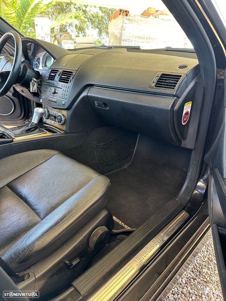 Mercedes-Benz C 320 - 8