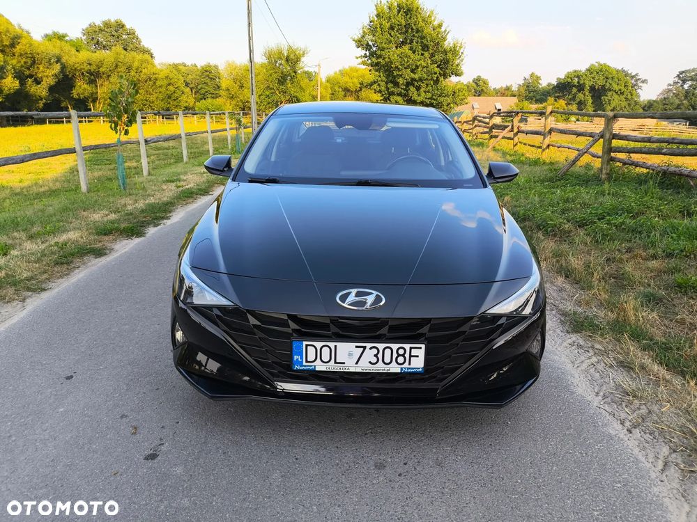 Hyundai Elantra - 14