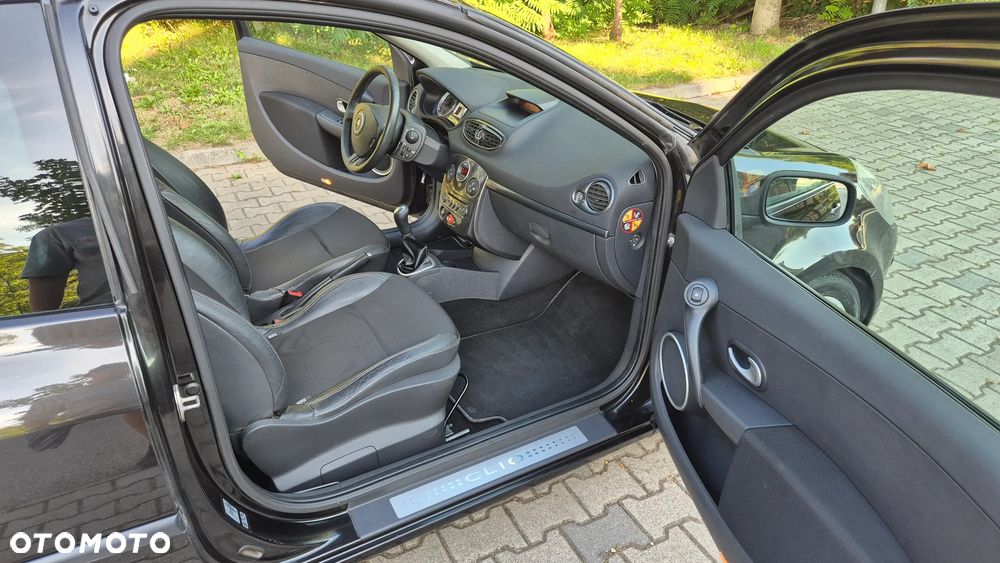 Renault Clio 1.6 Confort Privilege - 14