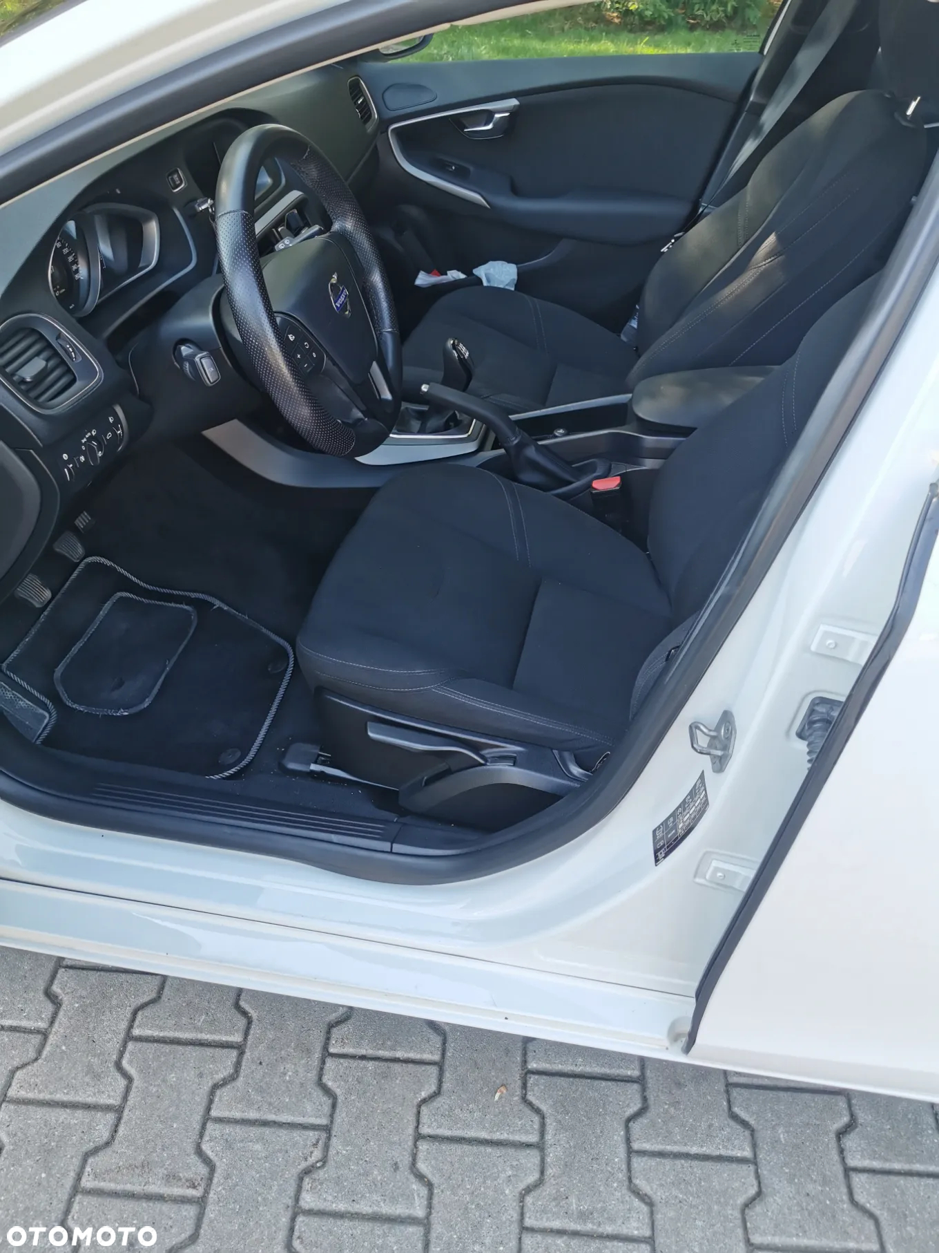 Volvo V40 D3 Kinetic - 12