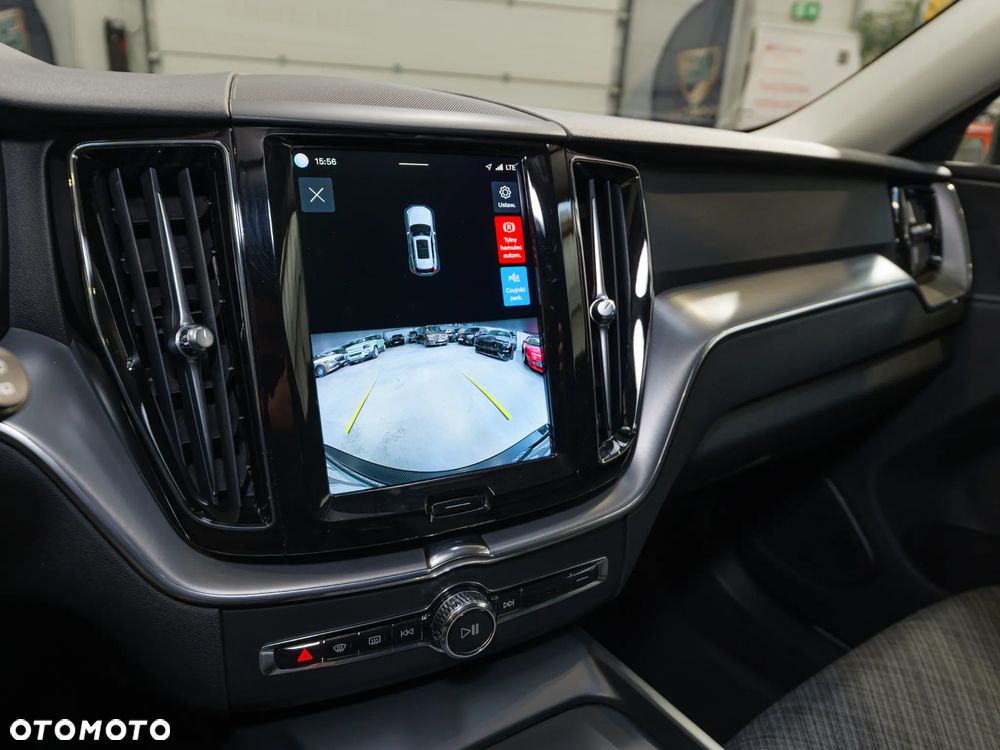 Volvo XC 60 B4 D AWD Core - 27