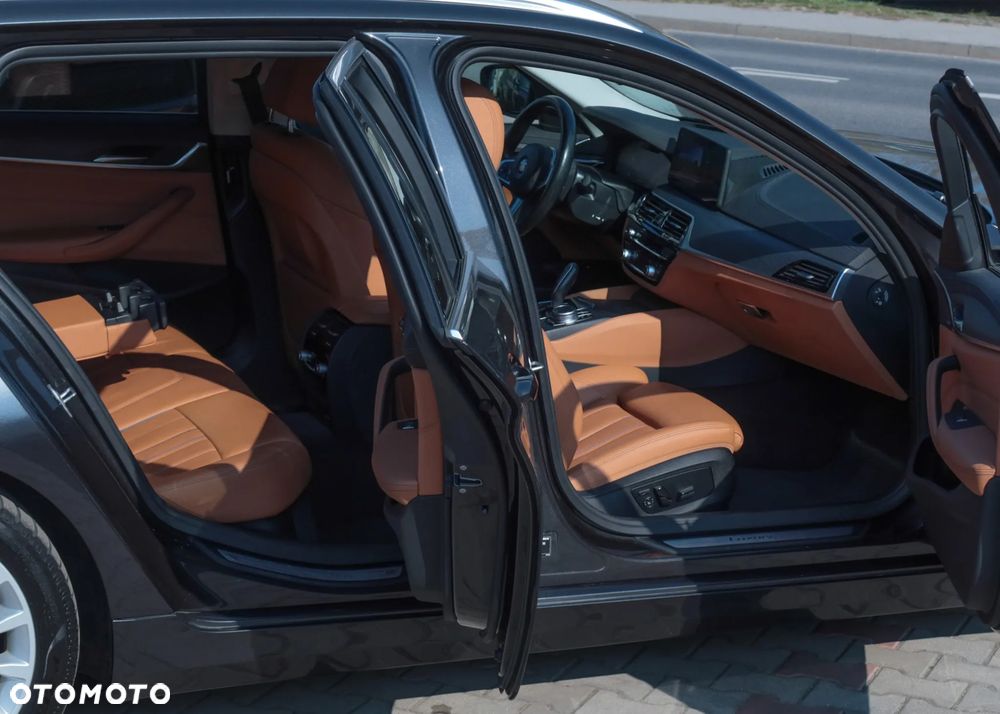 BMW Seria 5 530e Luxury Line sport - 25