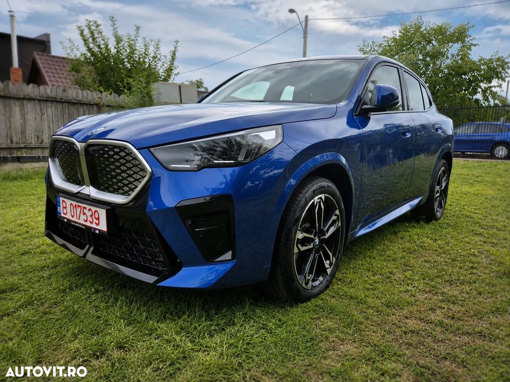BMW iX2 - 1