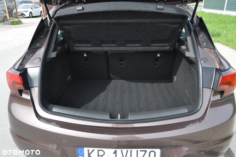 Opel Astra 1.4 T Enjoy - 11