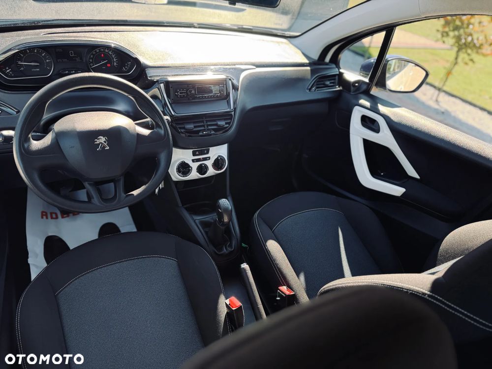 Peugeot 208 82 VTI Style - 22