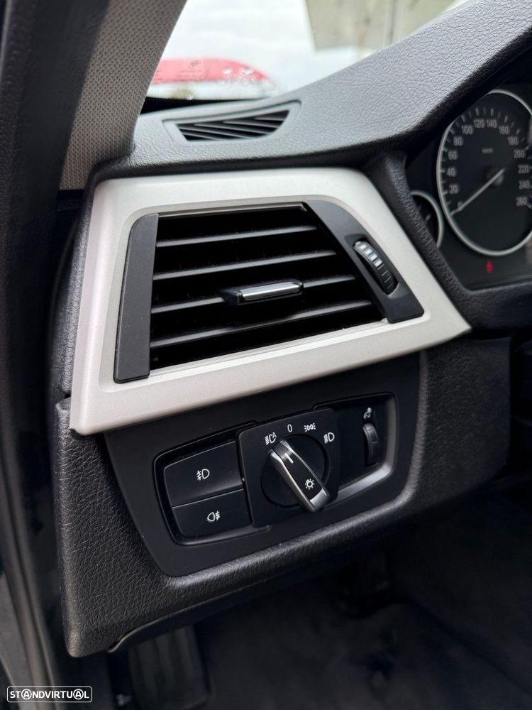 BMW 318 d Touring Line Sport - 7