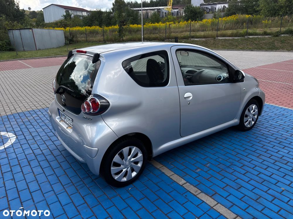 Toyota Aygo 1.0 VVT-i Terra EU5 - 13