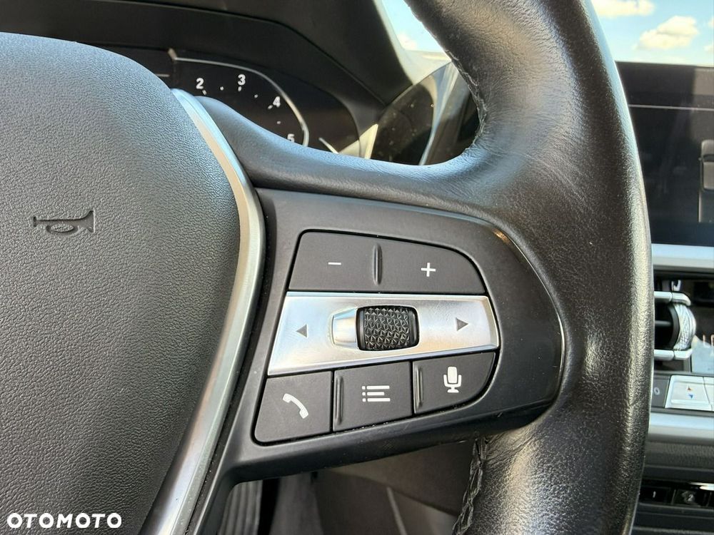 BMW Seria 3 - 17