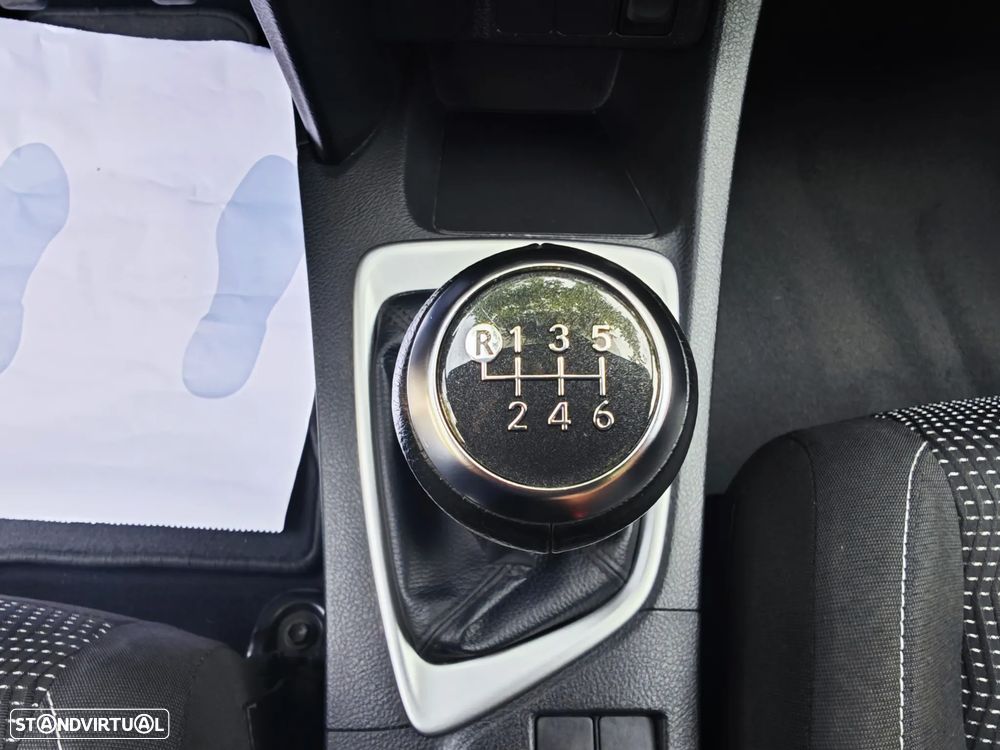 Toyota Auris 1.33 VVT-i Comfort+J16 - 19