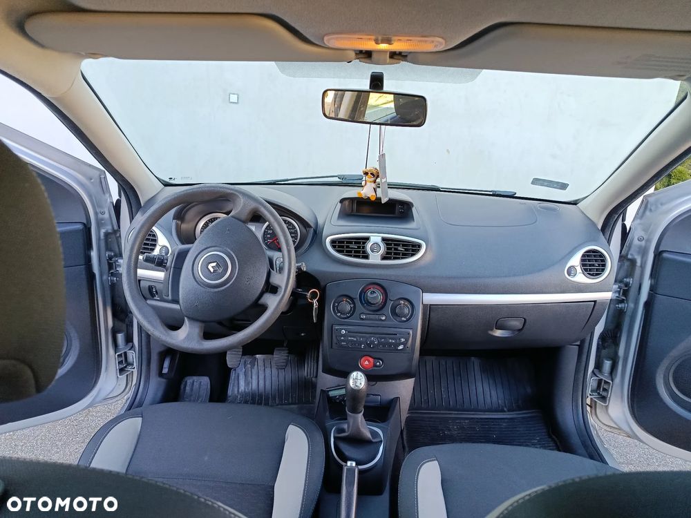 Renault Clio 1.5 dCi Alize - 3