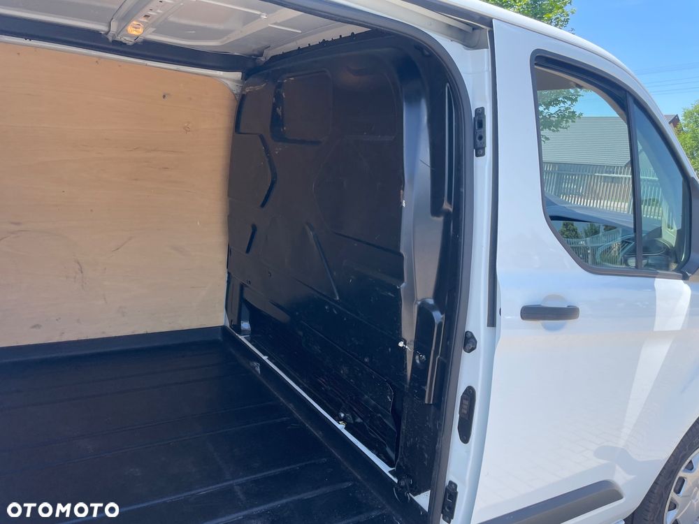 Ford Transit Custom - 21