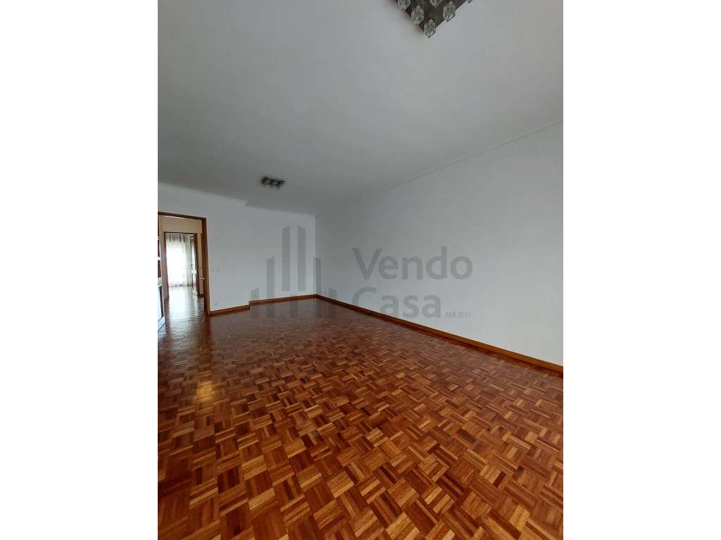 Arrenda-se T3 Braga à Av. Liberdade - Grande imagem: 2/7