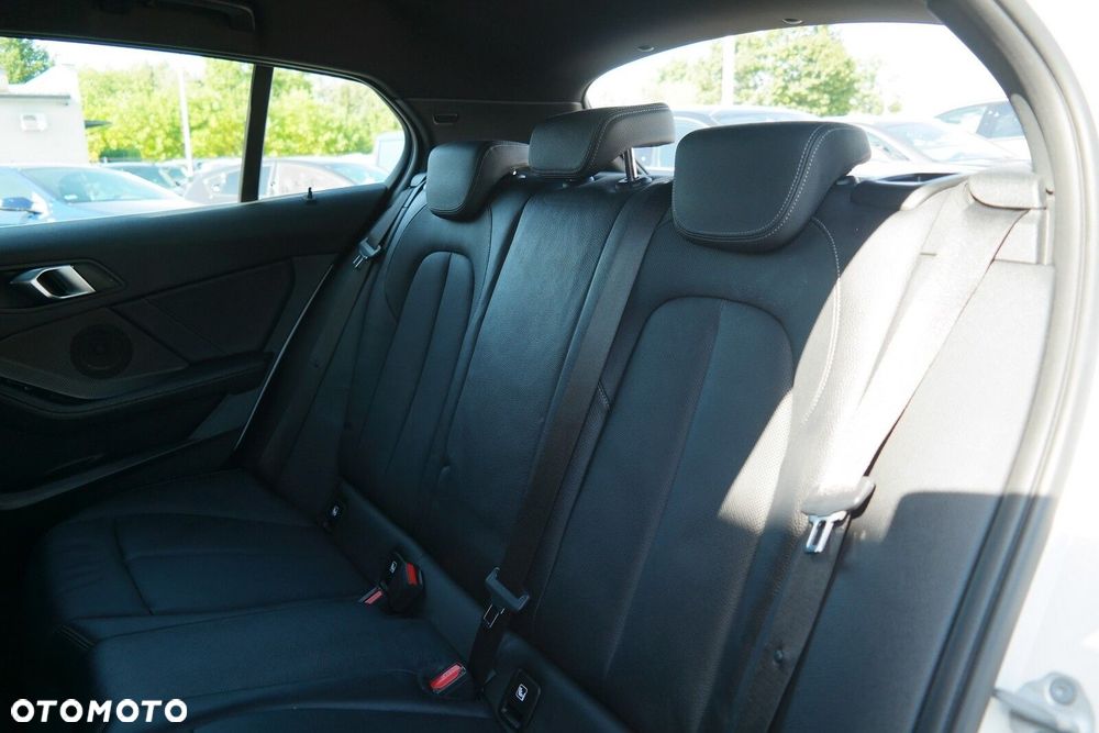 BMW Seria 1 - 17