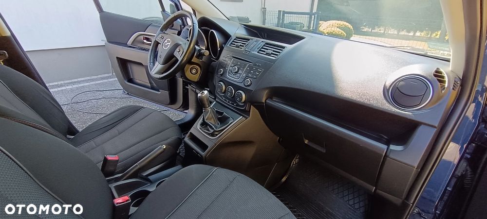 Mazda 5 - 8