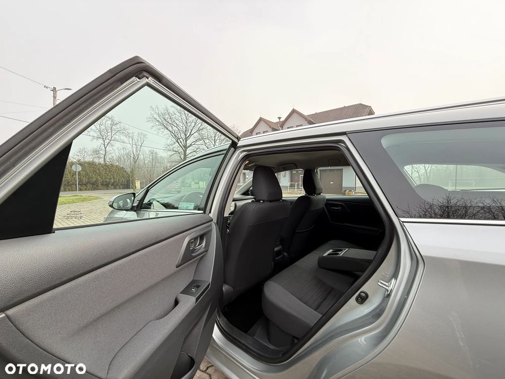 Toyota Auris Hybrid 135 Premium - 21