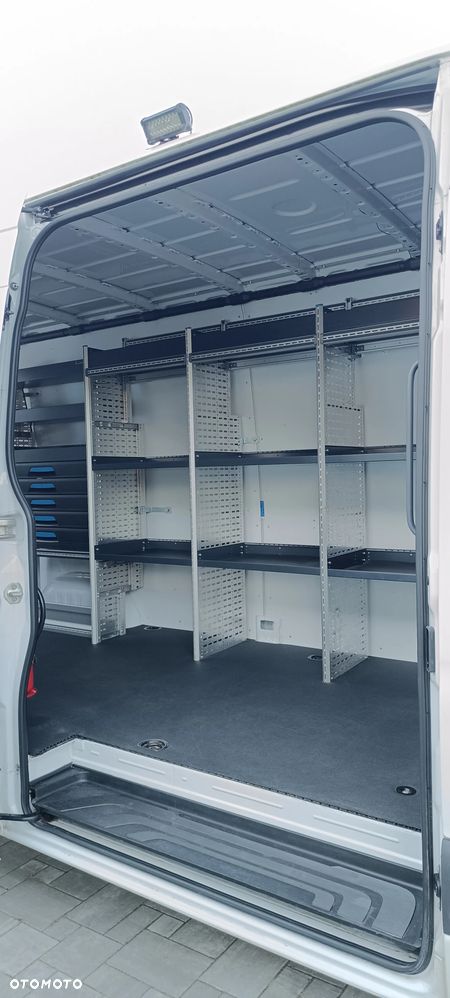 Mercedes-Benz Sprinter 317 - 4