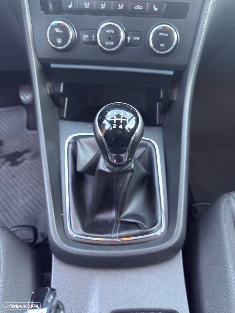 SEAT Leon ST 1.6 TDI Reference Ecomotive - 10